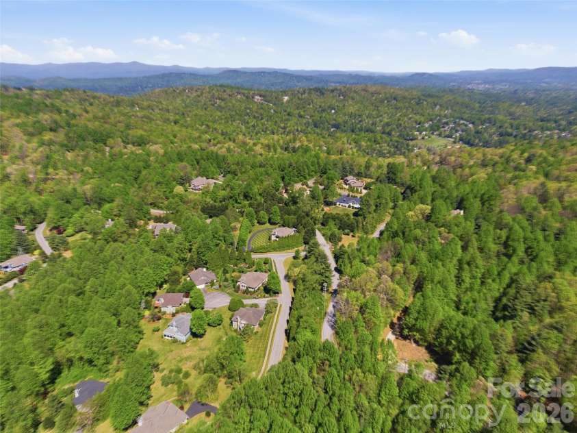 35 Stonecrest Court, Flat Rock, NC 28731.  MLS# CAR4370036, YatesRealty ID 14291. 