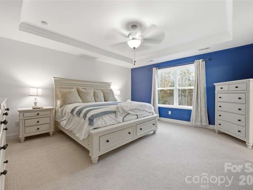607 Southstone Drive, Matthews, NC 28104.  MLS# CAR4346375, YatesRealty ID 14292. Primary Suite
