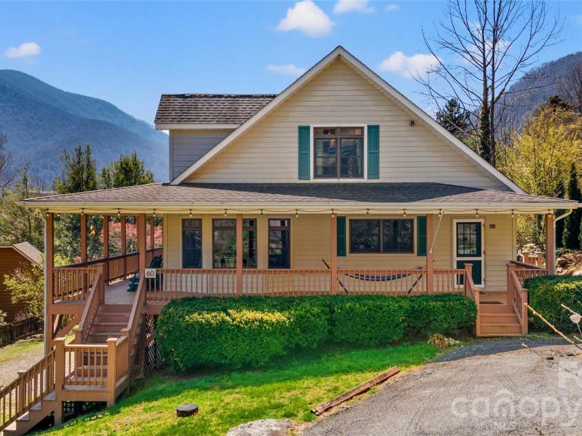 60 Rolling Lane, Maggie Valley, NC 28751.  MLS# CAR4360328, YatesRealty ID 14293. 