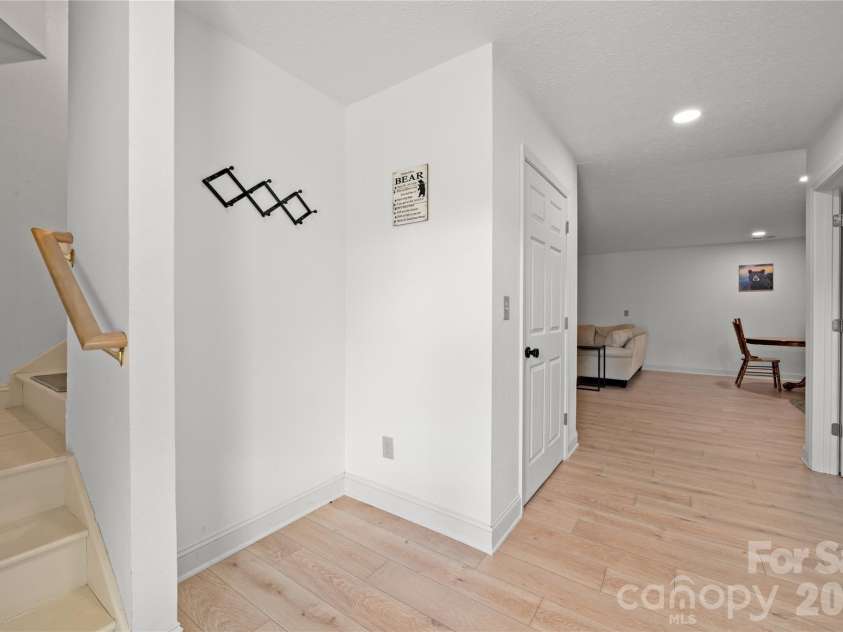 60 Rolling Lane, Maggie Valley, NC 28751.  MLS# CAR4360328, YatesRealty ID 14293. 