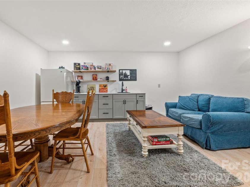 60 Rolling Lane, Maggie Valley, NC 28751.  MLS# CAR4360328, YatesRealty ID 14293. 