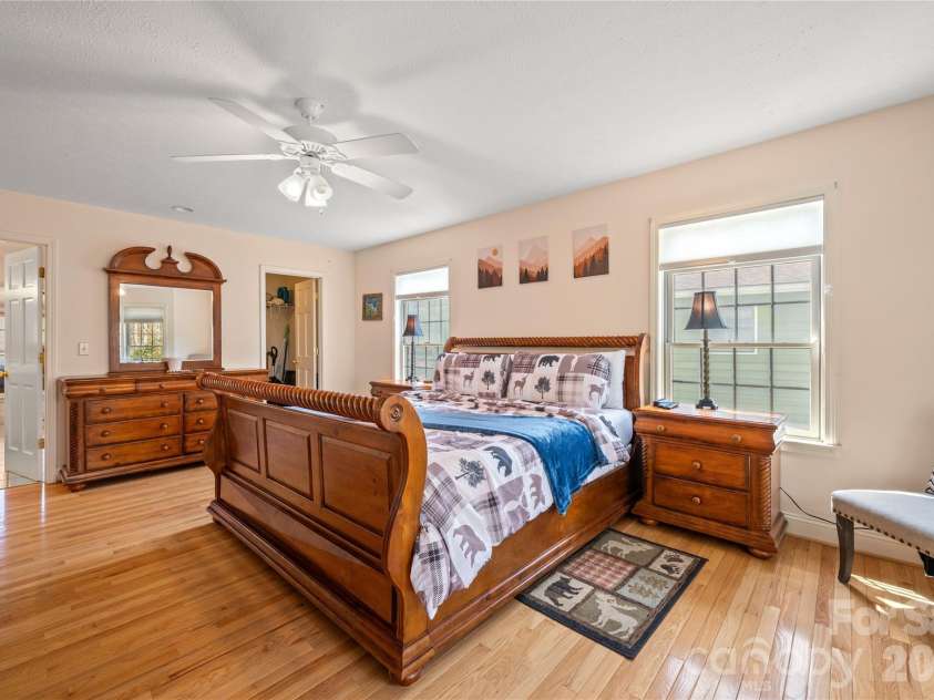 60 Rolling Lane, Maggie Valley, NC 28751.  MLS# CAR4360328, YatesRealty ID 14293. 