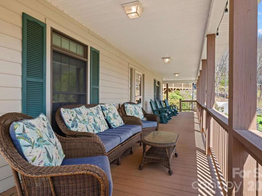 60 Rolling Lane, Maggie Valley, NC 28751.  MLS# CAR4360328, YatesRealty ID 14293. 