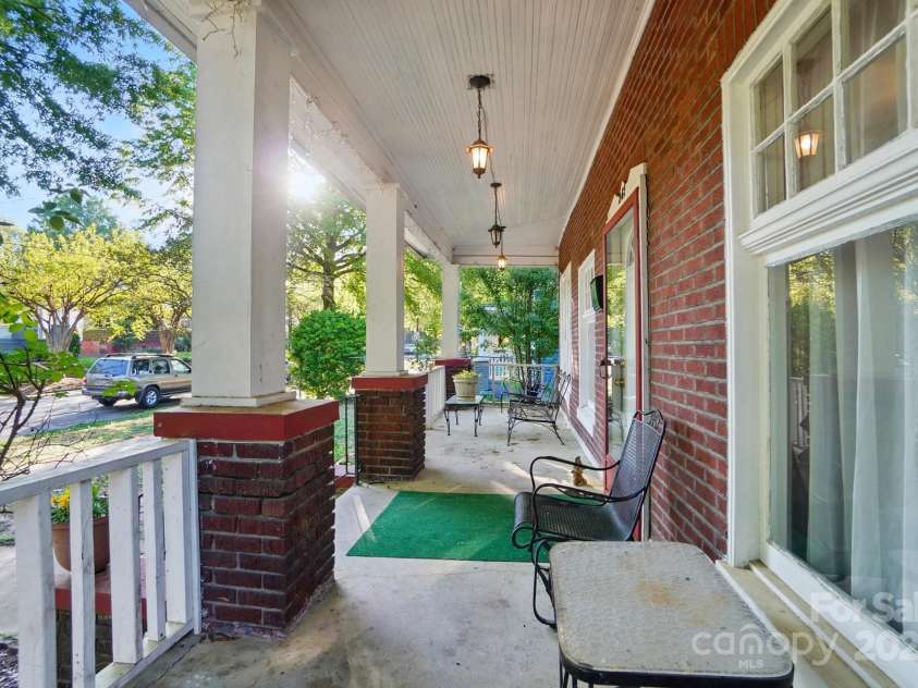 247 Park Avenue, Charlotte, NC 28203.  MLS# CAR4246095, YatesRealty ID 14294. 