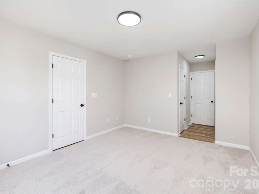 136 Mangum Circle, Mooresville, NC 28117.  MLS# CAR4372603, YatesRealty ID 14295. 