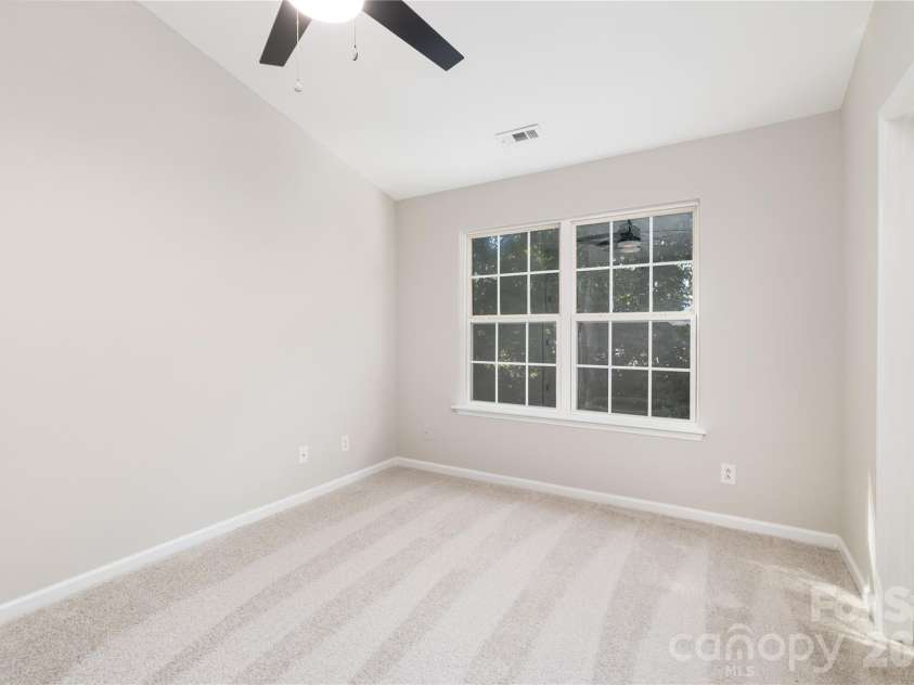 136 Mangum Circle, Mooresville, NC 28117.  MLS# CAR4372603, YatesRealty ID 14295. 