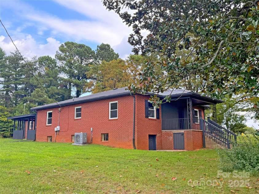 9026 NC 10 Highway, Vale, NC 28168.  MLS# CAR4231933, YatesRealty ID 14296. 