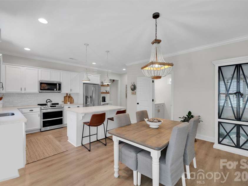 7526 Fairway Villa Circle, Denver, NC 28037.  MLS# CAR4363901, YatesRealty ID 14298. 