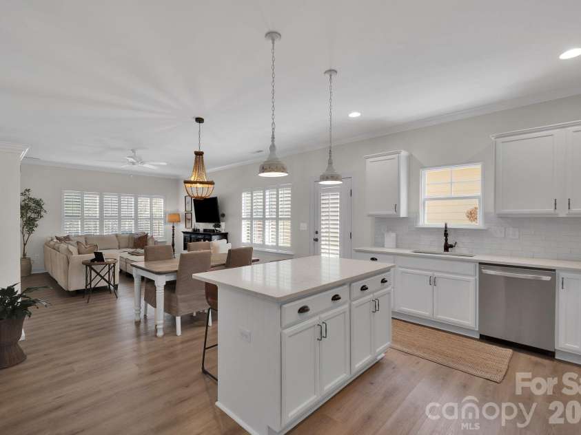 7526 Fairway Villa Circle, Denver, NC 28037.  MLS# CAR4363901, YatesRealty ID 14298. 