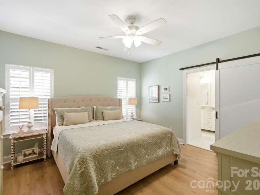 7526 Fairway Villa Circle, Denver, NC 28037.  MLS# CAR4363901, YatesRealty ID 14298. 