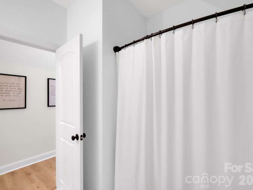 7526 Fairway Villa Circle, Denver, NC 28037.  MLS# CAR4363901, YatesRealty ID 14298. 