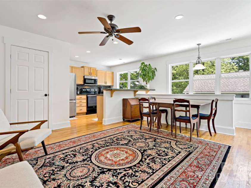 24 Browndale Road, Asheville, NC 28805.  MLS# CAR4258760, YatesRealty ID 14299. 