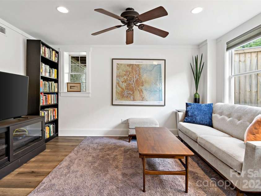 24 Browndale Road, Asheville, NC 28805.  MLS# CAR4258760, YatesRealty ID 14299. 