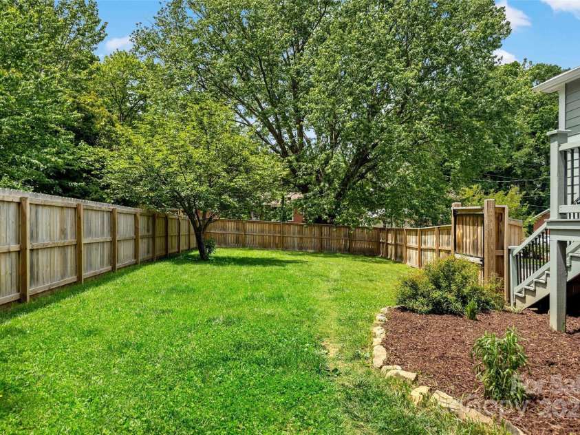 24 Browndale Road, Asheville, NC 28805.  MLS# CAR4258760, YatesRealty ID 14299. 