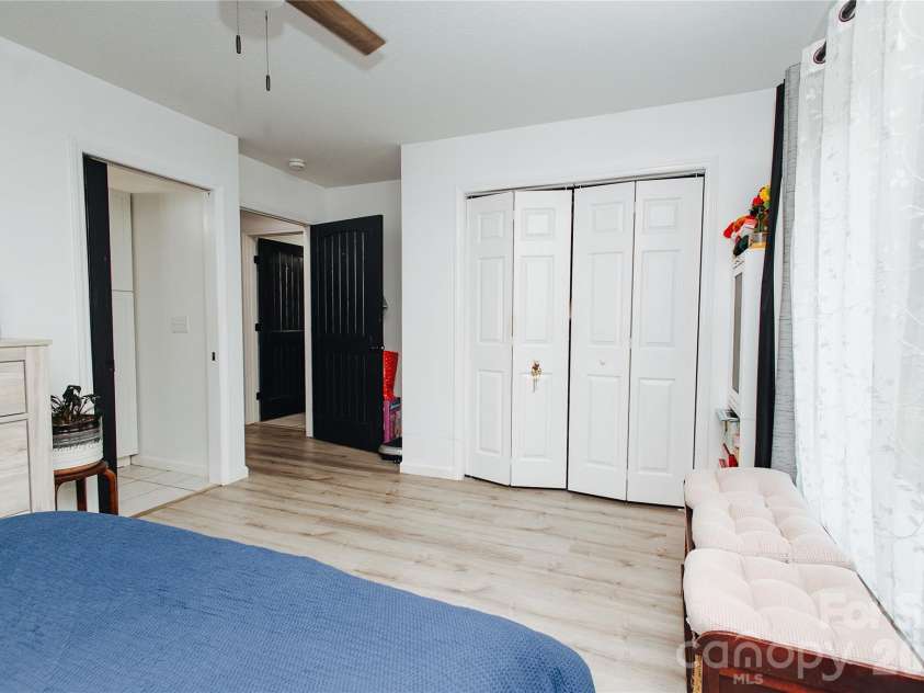 62 Glenview Street, Marion, NC 28752.  MLS# CAR4366559, YatesRealty ID 14299. 