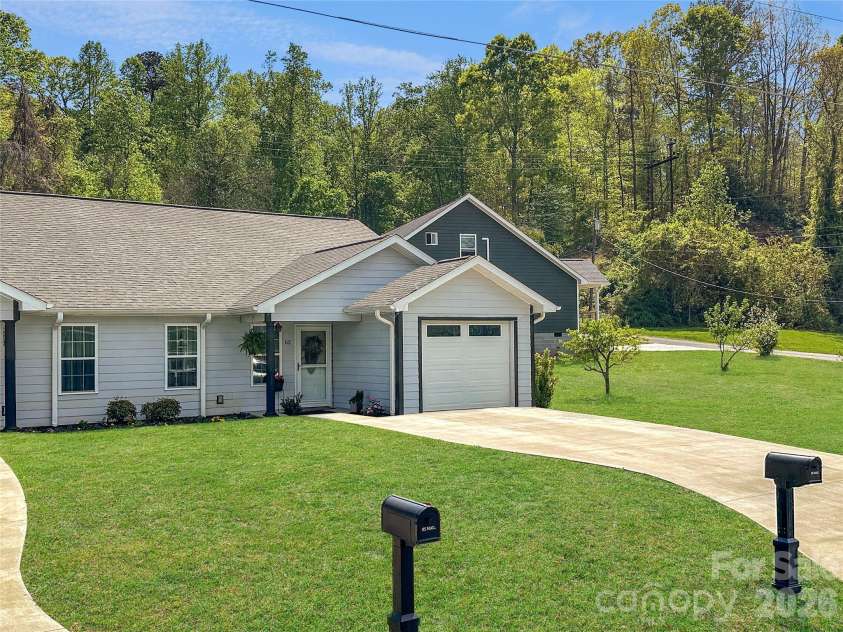 62 Glenview Street, Marion, NC 28752.  MLS# CAR4366559, YatesRealty ID 14299. Grass Virtually Added