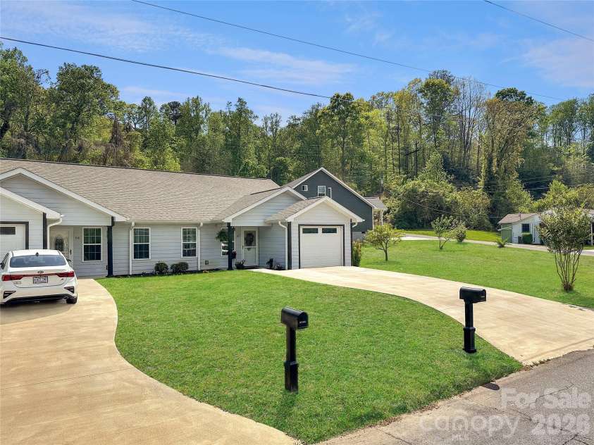 62 Glenview Street, Marion, NC 28752.  MLS# CAR4366559, YatesRealty ID 14299. Grass Virtually Added