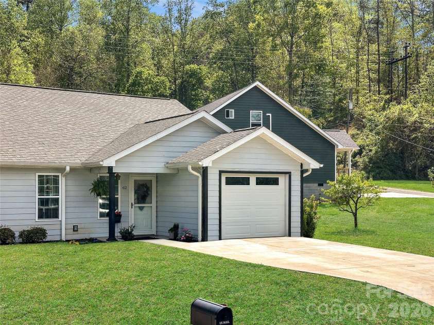 62 Glenview Street, Marion, NC 28752.  MLS# CAR4366559, YatesRealty ID 14299. Grass Virtually Added