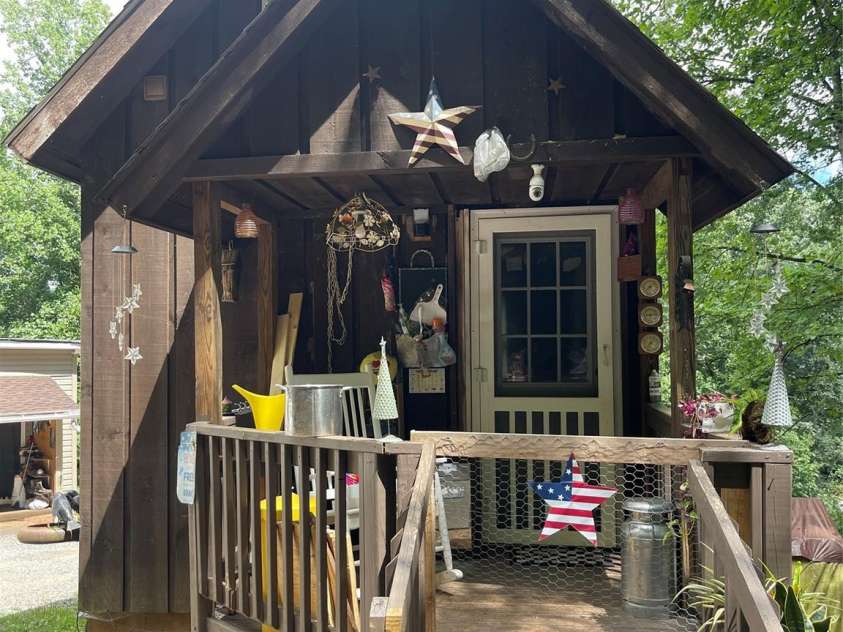 214 Whittier Heights Road, Whittier, NC 28789.  MLS# CAR4160891, YatesRealty ID 143. 