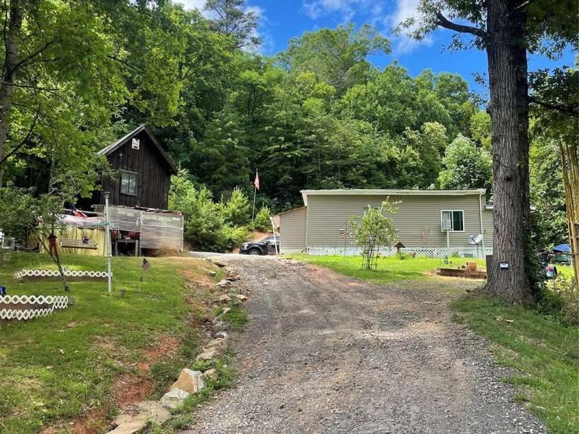 214 Whittier Heights Road, Whittier, NC 28789.  MLS# CAR4160891, YatesRealty ID 143. 