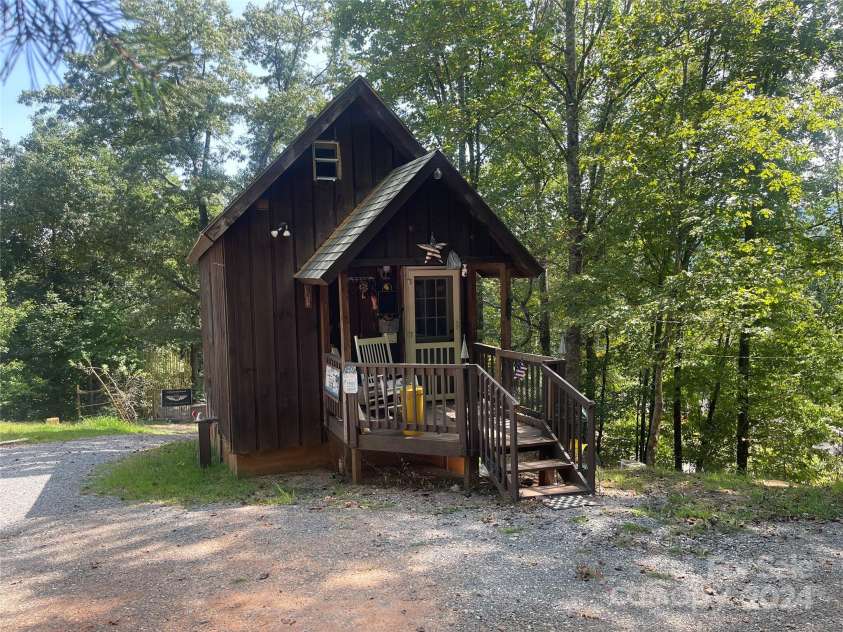 214 Whittier Heights Road, Whittier, NC 28789.  MLS# CAR4160891, YatesRealty ID 143. 