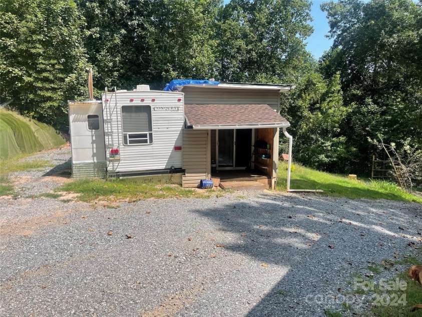 214 Whittier Heights Road, Whittier, NC 28789.  MLS# CAR4160891, YatesRealty ID 143. 