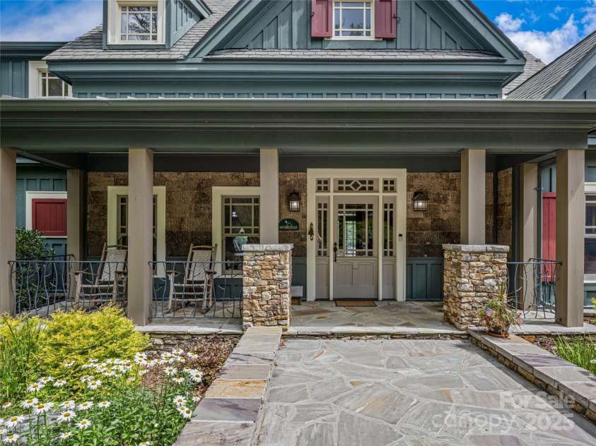 770 Meadow Ridge Drive, Lake Toxaway, NC 28747.  MLS# CAR4287231, YatesRealty ID 143. 