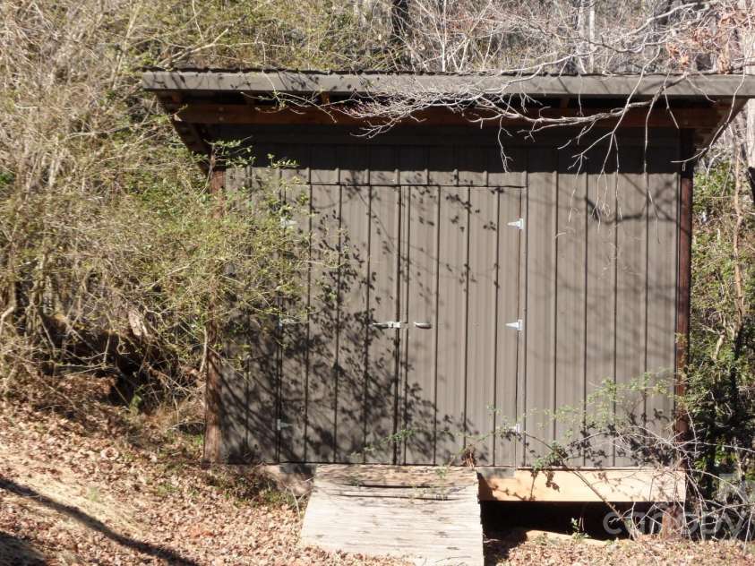917 Zeline Avenue, Valdese, NC 28690.  MLS# CAR4228522, YatesRealty ID 1430. 