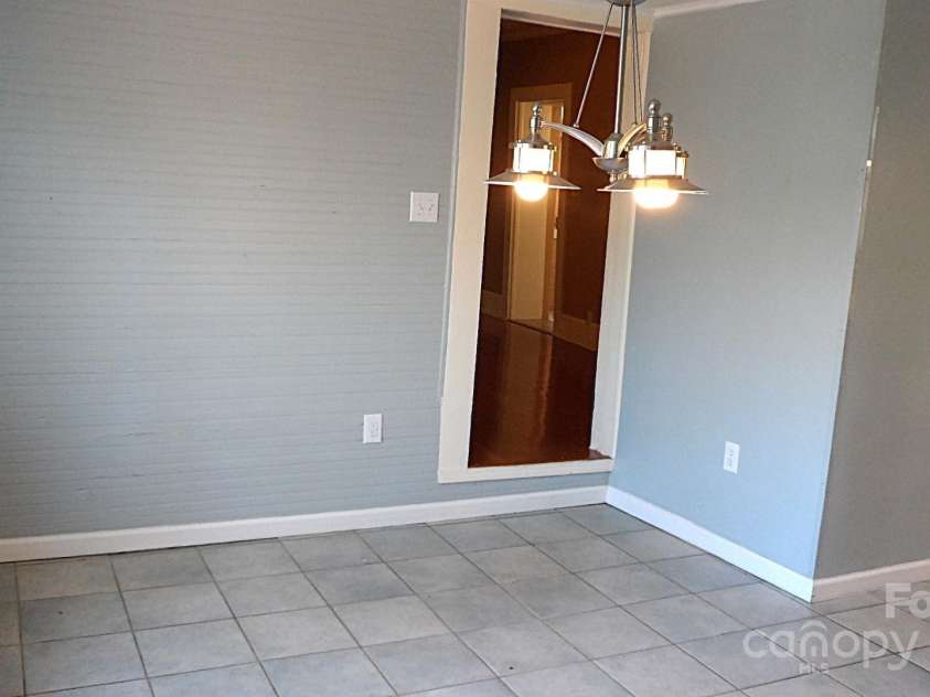 917 Zeline Avenue, Valdese, NC 28690.  MLS# CAR4228522, YatesRealty ID 1430. Dining Area