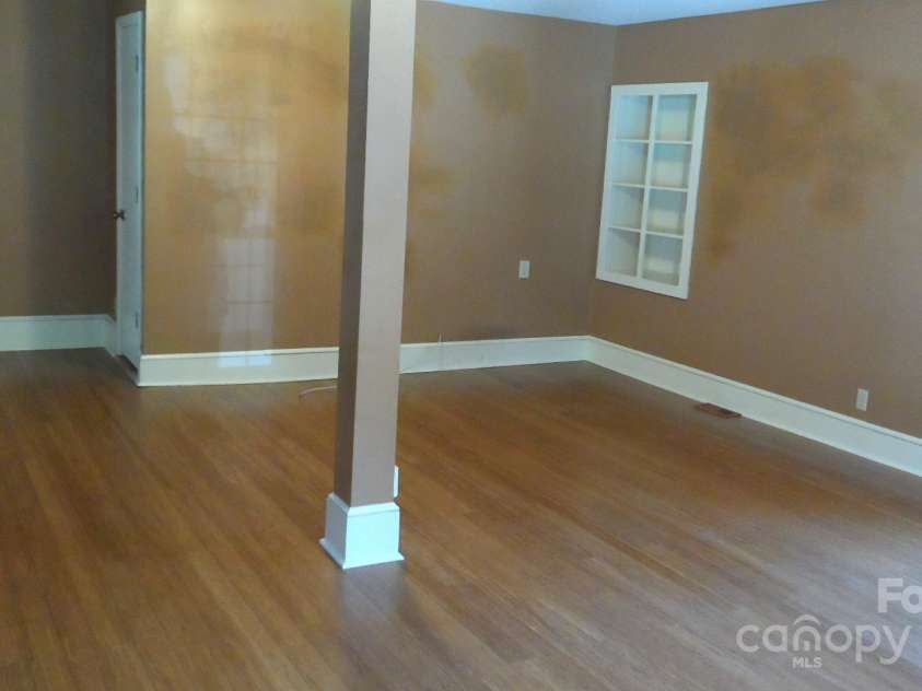 917 Zeline Avenue, Valdese, NC 28690.  MLS# CAR4228522, YatesRealty ID 1430. Living Room