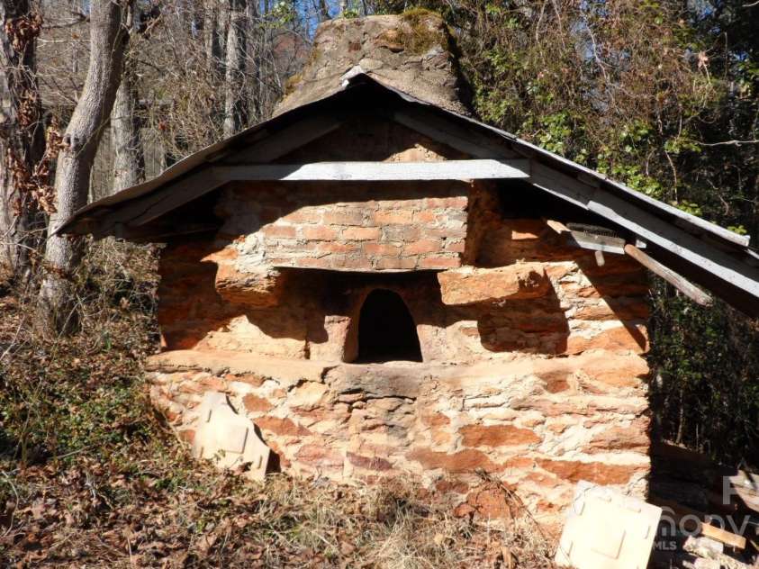 917 Zeline Avenue, Valdese, NC 28690.  MLS# CAR4228522, YatesRealty ID 1430. Waldensian bread oven