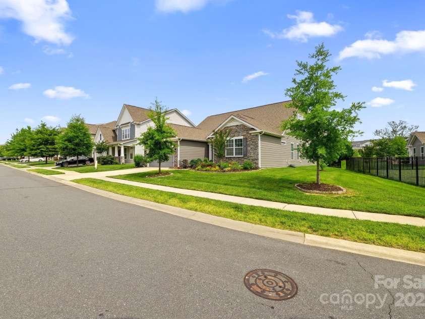 7016 Bareland Road, Fort Mill, SC 29707.  MLS# CAR4286486, YatesRealty ID 14300. 