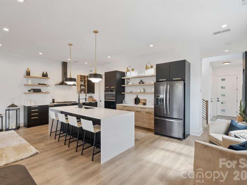 110 Mattoon Street, Charlotte, NC 28216.  MLS# CAR4356590, YatesRealty ID 14302. 
