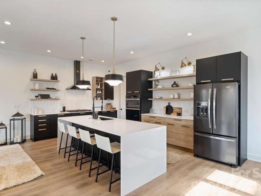 110 Mattoon Street, Charlotte, NC 28216.  MLS# CAR4356590, YatesRealty ID 14302. 
