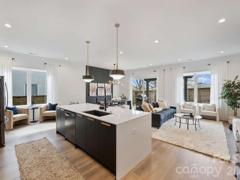 110 Mattoon Street, Charlotte, NC 28216.  MLS# CAR4356590, YatesRealty ID 14302. 