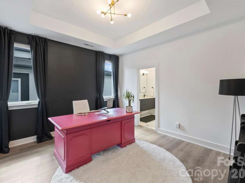 110 Mattoon Street, Charlotte, NC 28216.  MLS# CAR4356590, YatesRealty ID 14302. 