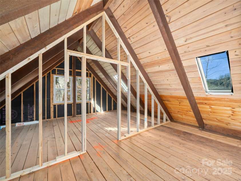 187 Wild Rose Lane, Burnsville, NC 28714.  MLS# CAR4232184, YatesRealty ID 14303. 