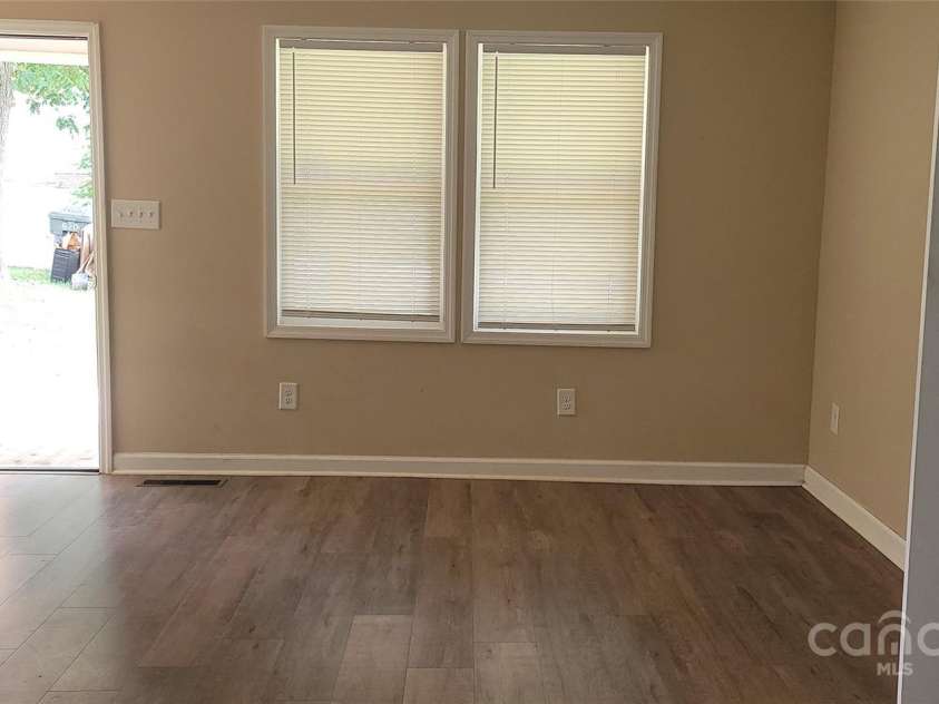 608 E Street, Newton, NC 28658.  MLS# CAR4261118, YatesRealty ID 14304. 