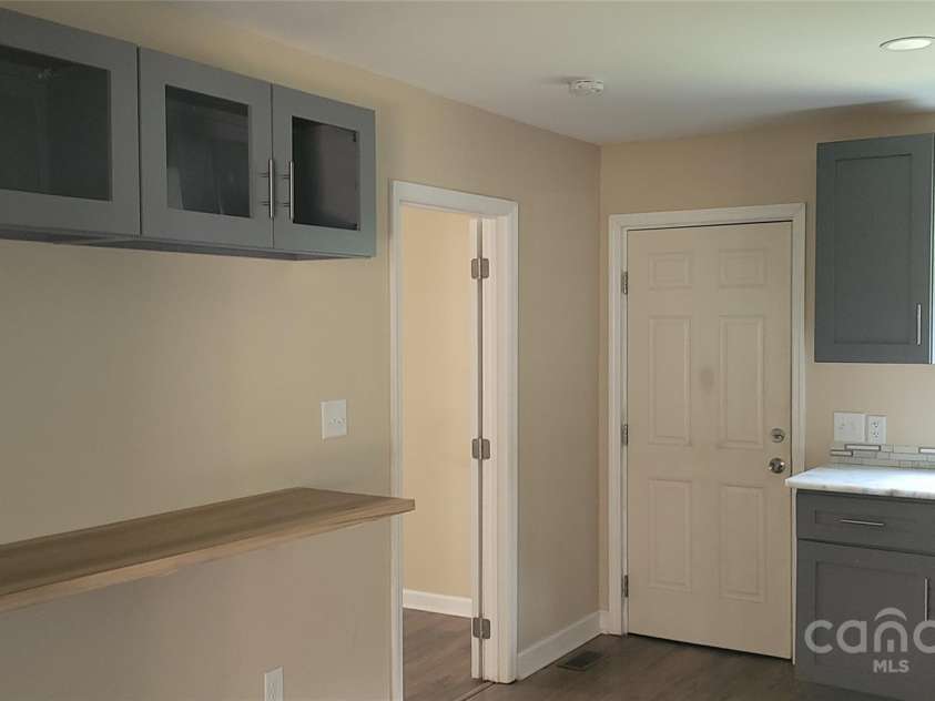 608 E Street, Newton, NC 28658.  MLS# CAR4261118, YatesRealty ID 14304. 