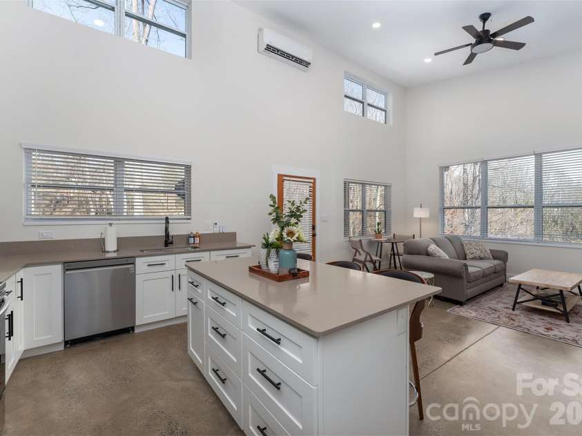 25 Nelon Road, Asheville, NC 28804.  MLS# CAR4254844, YatesRealty ID 14305. 