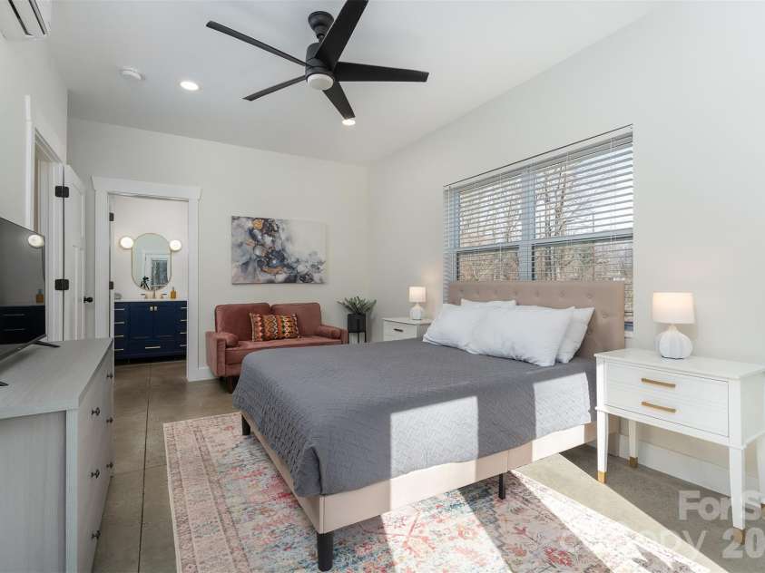25 Nelon Road, Asheville, NC 28804.  MLS# CAR4254844, YatesRealty ID 14305. 