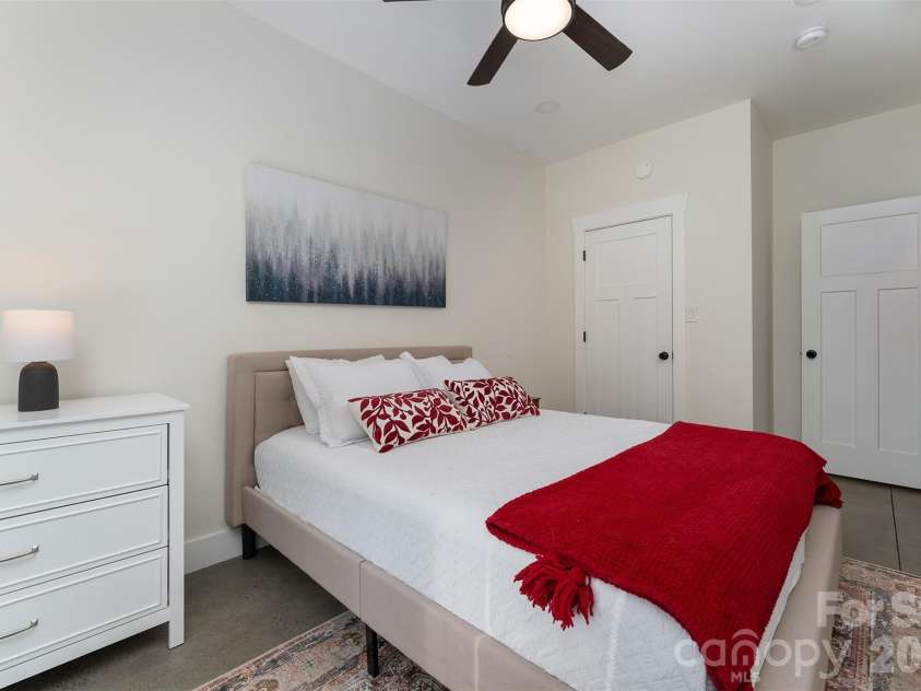 25 Nelon Road, Asheville, NC 28804.  MLS# CAR4254844, YatesRealty ID 14305. 