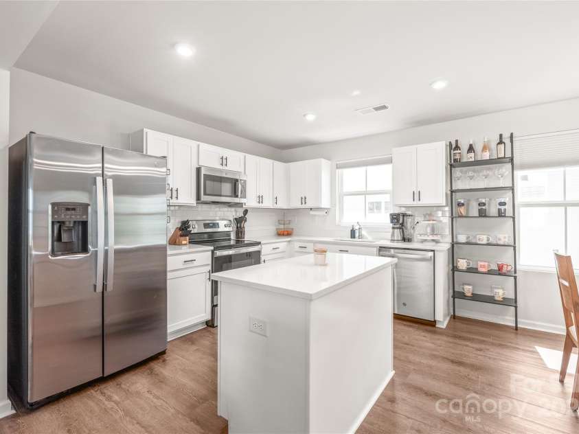 5023 Daybell Street, Charlotte, NC 28214.  MLS# CAR4261011, YatesRealty ID 14305. 