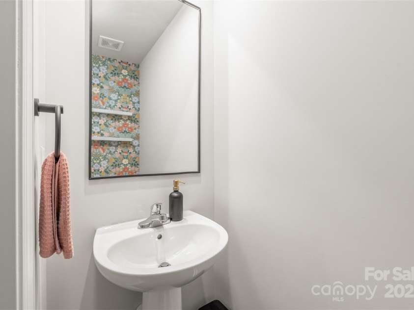 5023 Daybell Street, Charlotte, NC 28214.  MLS# CAR4261011, YatesRealty ID 14305. Hall bath on main floor.