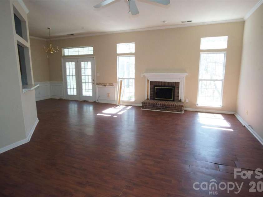 10410 Hellebore Road, Charlotte, NC 28213.  MLS# CAR4371051, YatesRealty ID 14306. 