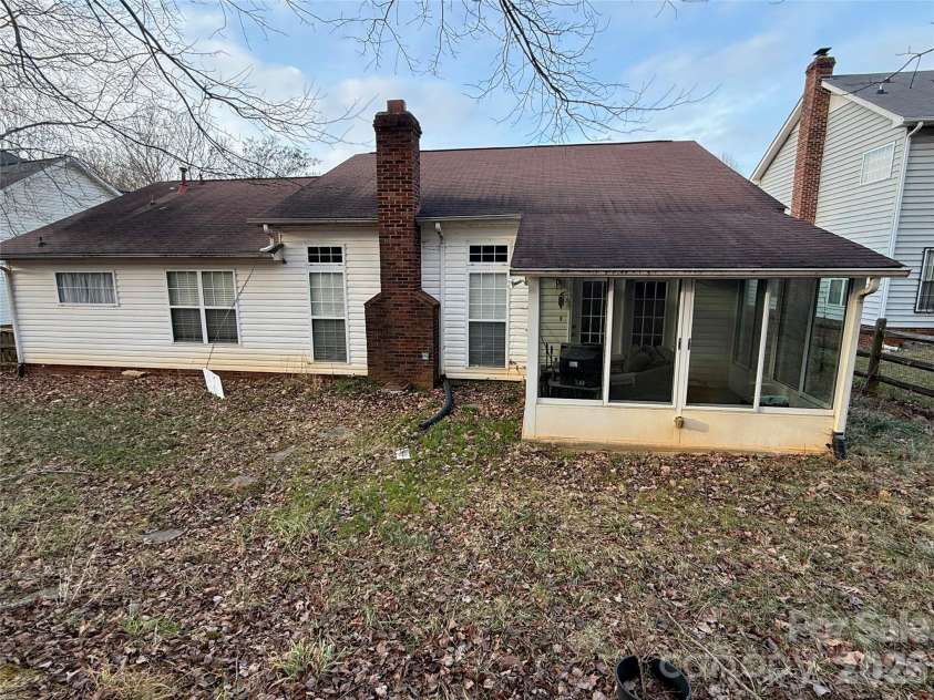10410 Hellebore Road, Charlotte, NC 28213.  MLS# CAR4371051, YatesRealty ID 14306. 