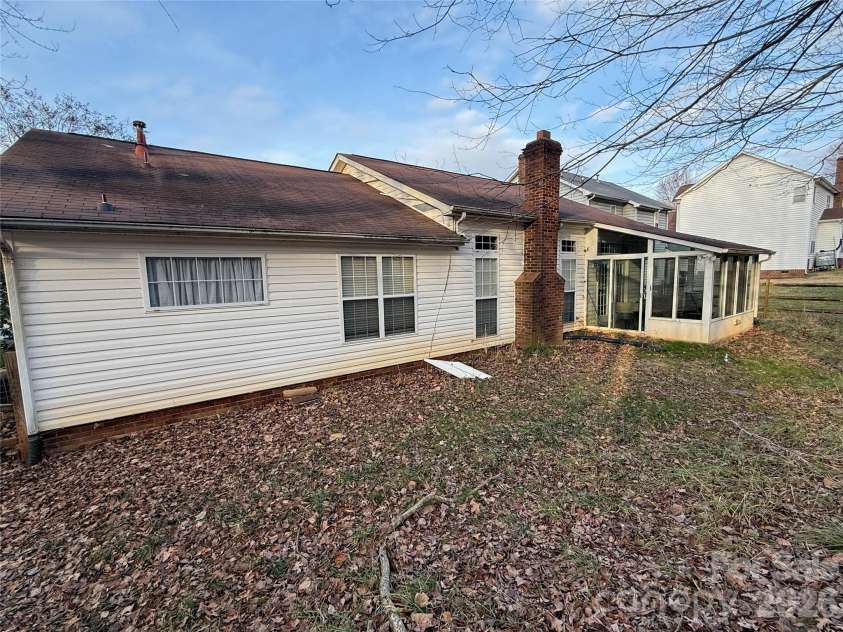10410 Hellebore Road, Charlotte, NC 28213.  MLS# CAR4371051, YatesRealty ID 14306. 