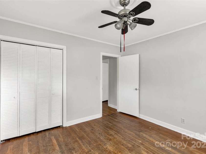 405 Woodland Drive, Lancaster, SC 29720.  MLS# CAR4259493, YatesRealty ID 14308. 