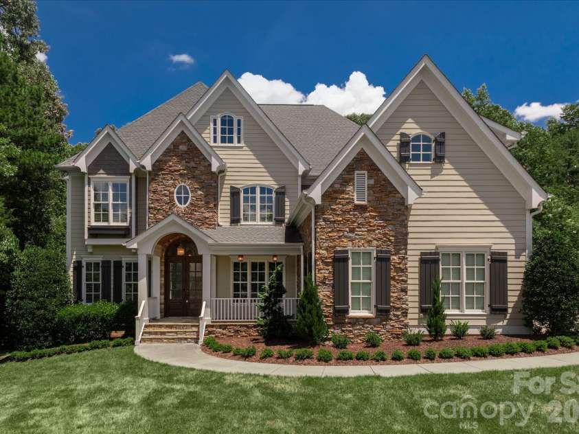 406 Belo Court, Fort Mill, SC 29715.  MLS# CAR4400927, YatesRealty ID 14308. 