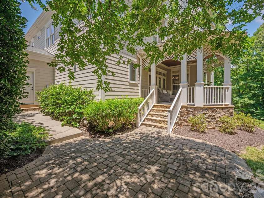 406 Belo Court, Fort Mill, SC 29715.  MLS# CAR4400927, YatesRealty ID 14308. 